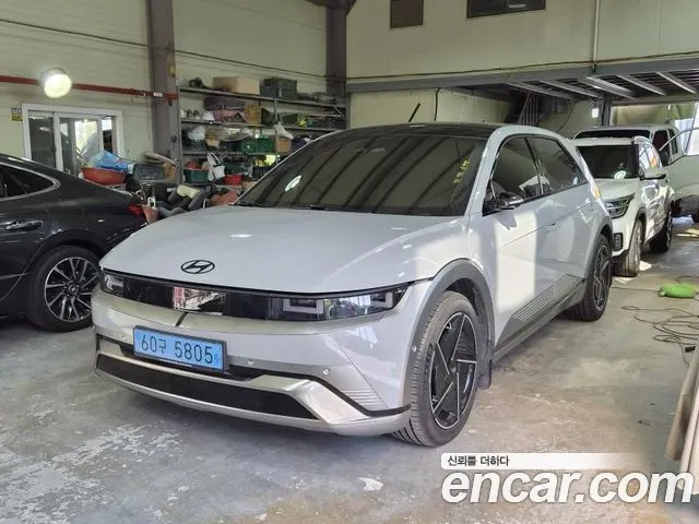 HYUNDAI IONIQ 5 2025 — 17 835 км, серебристо-серый, Корея — под ключ — фото 2