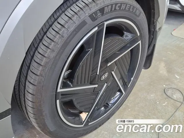 HYUNDAI IONIQ 5 2025 — 17 835 км, серебристо-серый, Корея — под ключ — фото 5