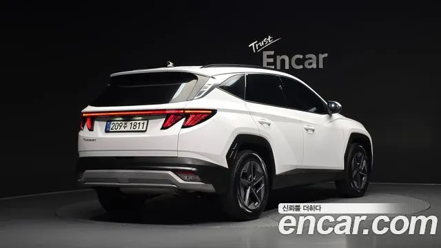 HYUNDAI TUCSON HYBRID 2024
