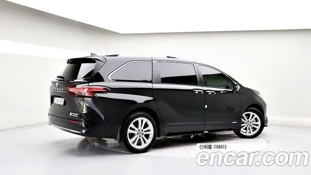 TOYOTA SIENNA 2021 — 48 589 км, чёрный, Корея — под ключ — фото 4