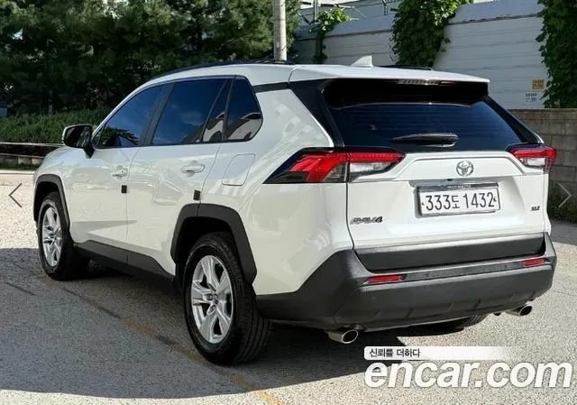 TOYOTA RAV4 2019 — 128 035 км, белый, Корея — под ключ — фото 3