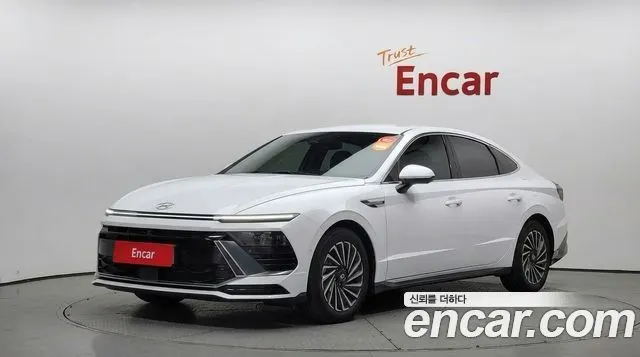 HYUNDAI SONATA HYBRID 2024
