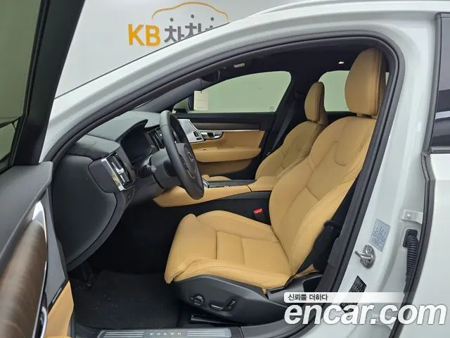 VOLVO V90 CROSS COUNTRY 2024 — 12 345 км, белый, Корея — под ключ — фото 9