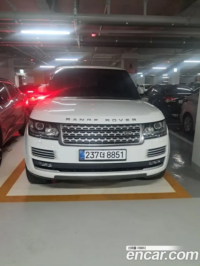 LAND ROVER RANGE ROVER 2016 — 118 000 км, белый, Корея — под ключ — фото 1