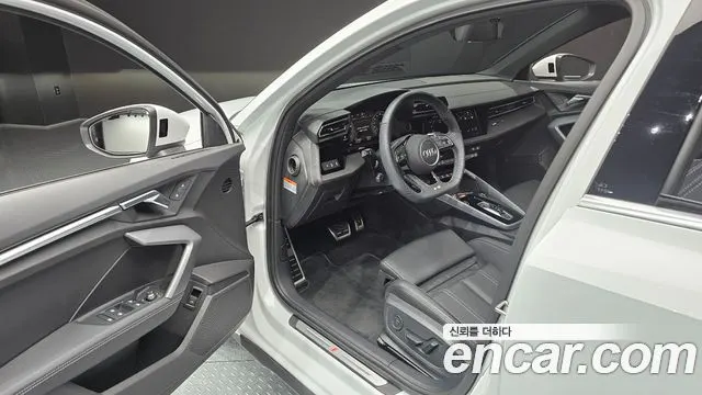 AUDI A3 2025 — 14 304 км, белый, Корея — под ключ — фото 10