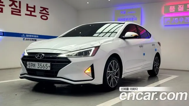 HYUNDAI AVANTE 2019 — 143 065 км, белый, Корея — под ключ — фото 2