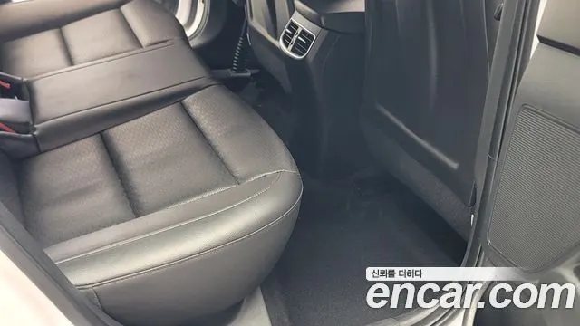 HYUNDAI AVANTE 2019 — 143 065 км, белый, Корея — под ключ — фото 10