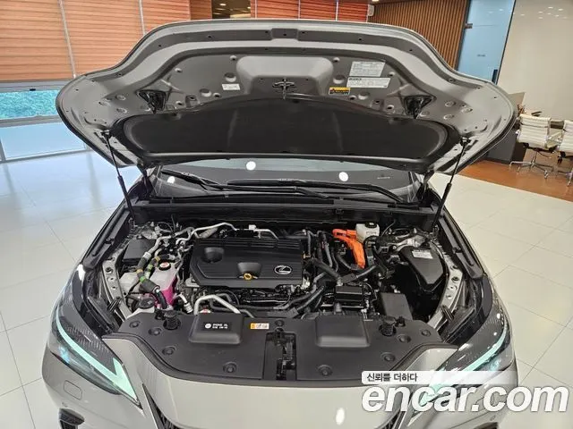 LEXUS NX450H+ 2024 — 40 436 км, серебристо-серый, Корея — под ключ — фото 6