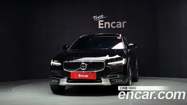 VOLVO V90 CROSS COUNTRY 2018 — 95 449 км, чёрный, Корея — под ключ — фото 3