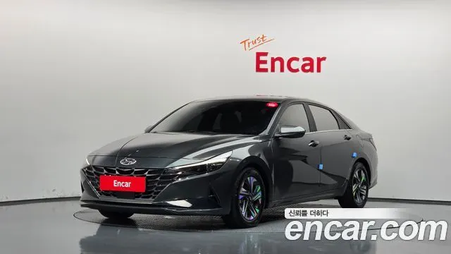 HYUNDAI AVANTE HYBRID 2022