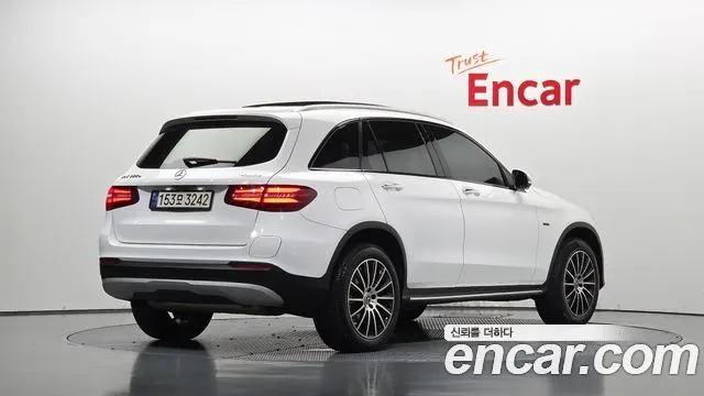 MERCEDES-BENZ GLC-CLASS X253 2019 — 78 290 км, белый, Корея — под ключ — фото 2