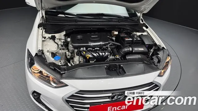 HYUNDAI AVANTE 2016 — 77 417 км, белый, Корея — под ключ — фото 6