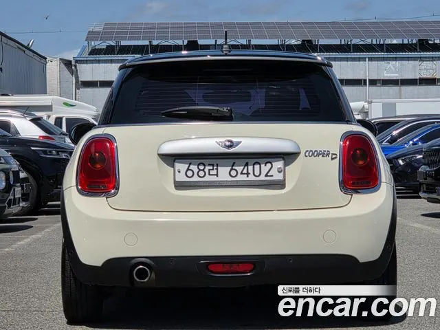 MINI COOPER D 2015 — 92 371 км, белый-перламутр, Корея — под ключ — фото 7