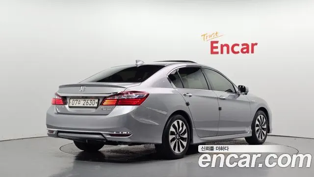 HONDA ACCORD 2017 — 126 179 км, серебристо-серый, Корея — под ключ — фото 2