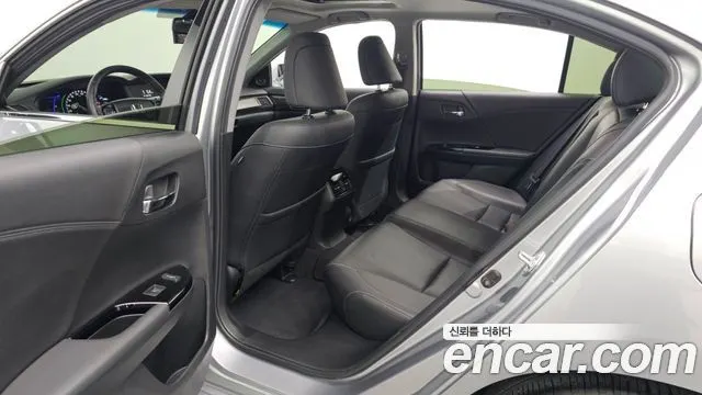 HONDA ACCORD 2017 — 126 179 км, серебристо-серый, Корея — под ключ — фото 11