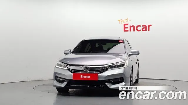 HONDA ACCORD 2017 — 126 179 км, серебристо-серый, Корея — под ключ — фото 3