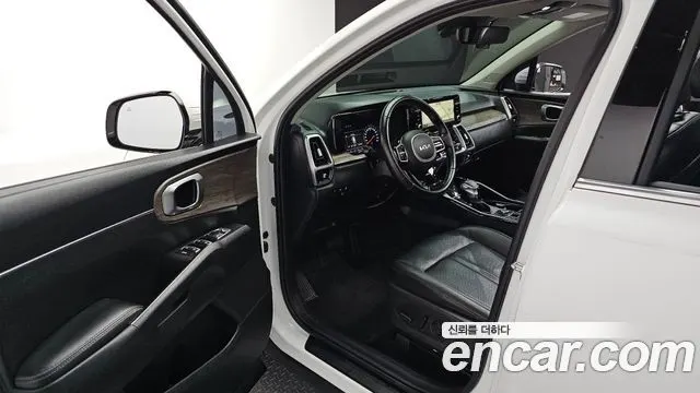 KIA SORENTO 2023 — 201 942 км, белый, Корея — под ключ — фото 10