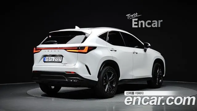 LEXUS NX350H 2025 — 7 510 км, белый, Корея — под ключ — фото 2