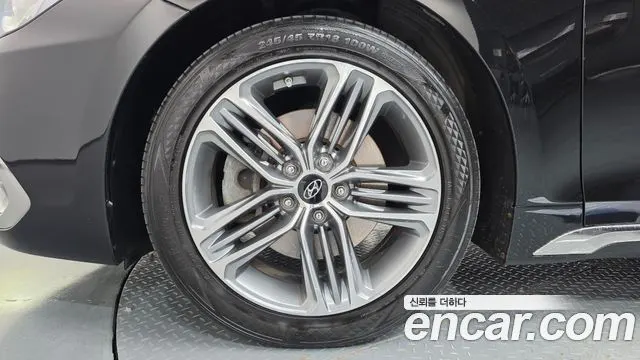 HYUNDAI GRANDEUR 2019 — 145 089 км, чёрный, Корея — под ключ — фото 5