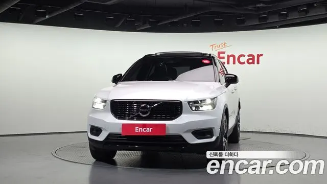 VOLVO XC40 2019 — 137 681 км, белый, Корея — под ключ — фото 3