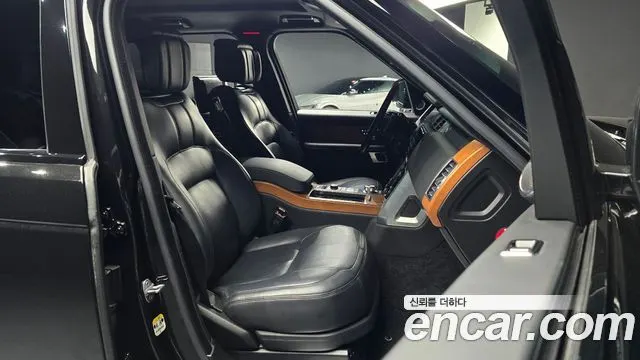 LAND ROVER RANGE ROVER 2018 — 81 766 км, чёрный, Корея — под ключ — фото 10
