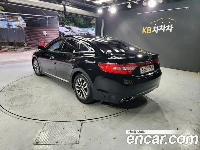 HYUNDAI GRANDEUR 2012 — 127 166 км, чёрный, Корея — под ключ — фото 4