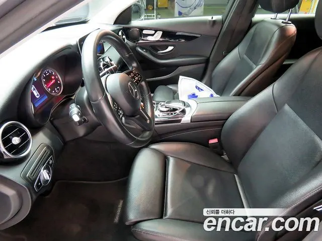 MERCEDES-BENZ C-CLASS W205 2019 — 64 000 км, серый, Корея — под ключ — фото 5