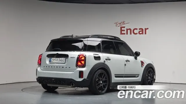 MINI COOPER S COUNTRYMAN 2021 — 91 639 км, серебристо-серый, Корея — под ключ — фото 1