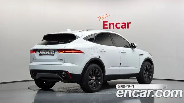 JAGUAR E-PACE 2019 — 63 387 км, белый, Корея — под ключ — фото 2