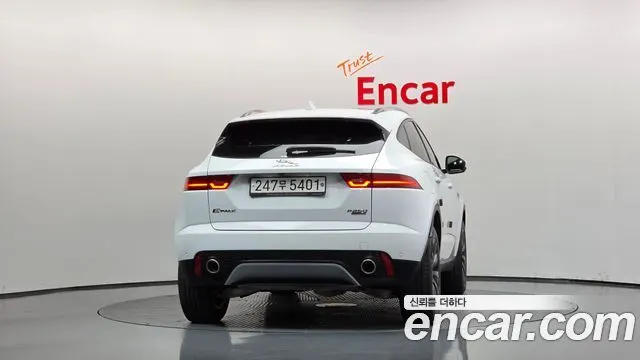 JAGUAR E-PACE 2019 — 63 387 км, белый, Корея — под ключ — фото 4