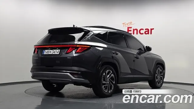 HYUNDAI TUCSON HYBRID 2025