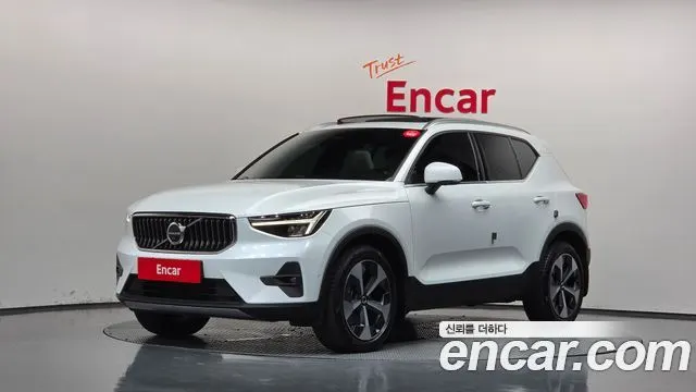 VOLVO XC40 2023 — 18 736 км, белый, Корея — под ключ — фото 11