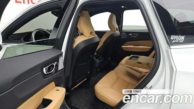 VOLVO XC60 2019 — 128 252 км, белый, Корея — под ключ — фото 12