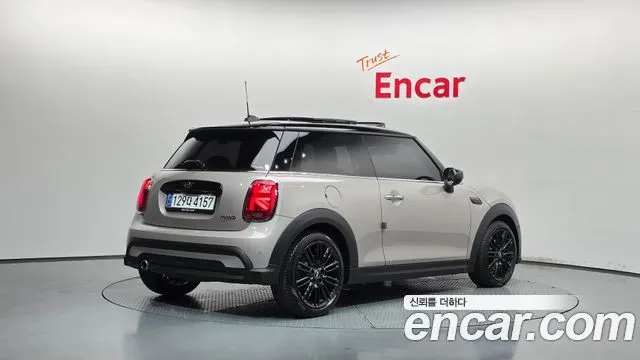 MINI COOPER 2024 — 15 208 км, коричневый, Корея — под ключ — фото 1