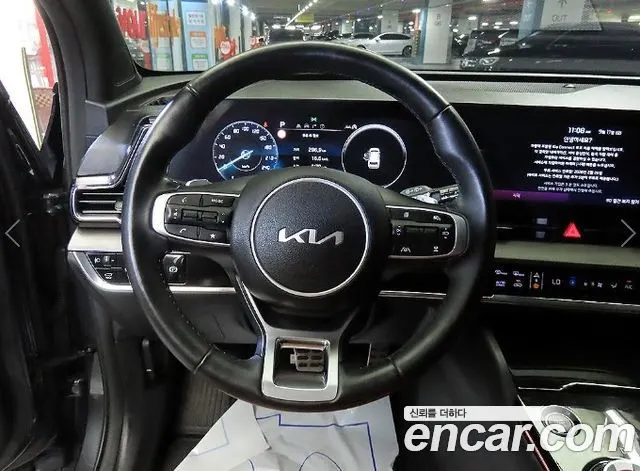 KIA SPORTAGE 2023 — 58 654 км, белый, Корея — под ключ — фото 8