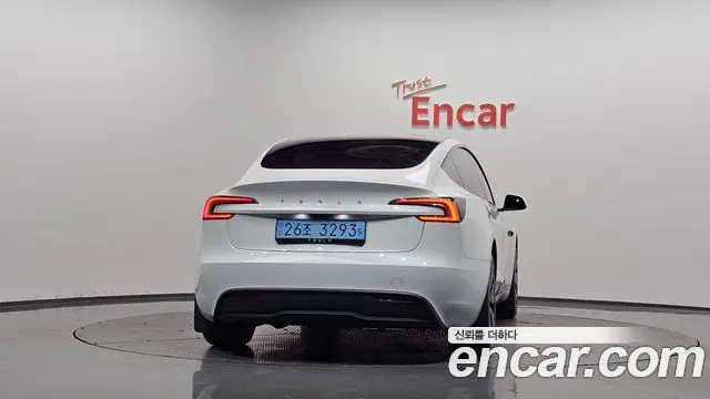 TESLA MODEL 3 2025 — 9 055 км, белый, Корея — под ключ — фото 4