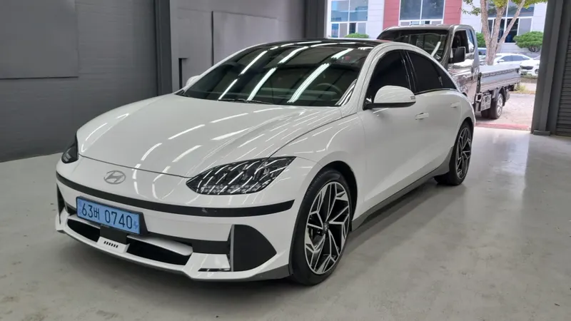 HYUNDAI IONIQ 6 2023