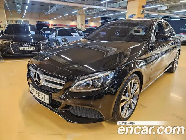 MERCEDES-BENZ C-CLASS W205 2018