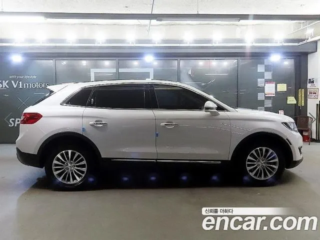 LINCOLN MKX 2018 — 120 715 км, белый, Корея — под ключ — фото 3