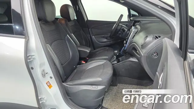 RENAULT KOREA QM3 2017 — 109 135 км, белый, Корея — под ключ — фото 11