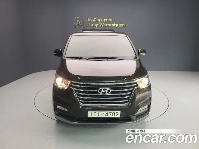 HYUNDAI GRAND STAREX 2018