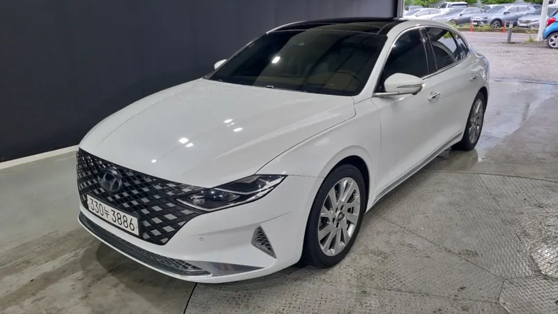 HYUNDAI GRANDEUR HYBRID 2020