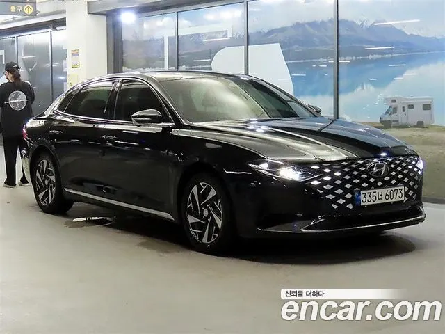HYUNDAI GRANDEUR HYBRID 2022