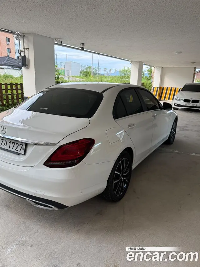 MERCEDES-BENZ C-CLASS W205 2020