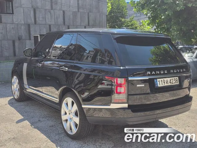 LAND ROVER RANGE ROVER 2016 — 228 741 км, чёрный, Корея — под ключ — фото 4
