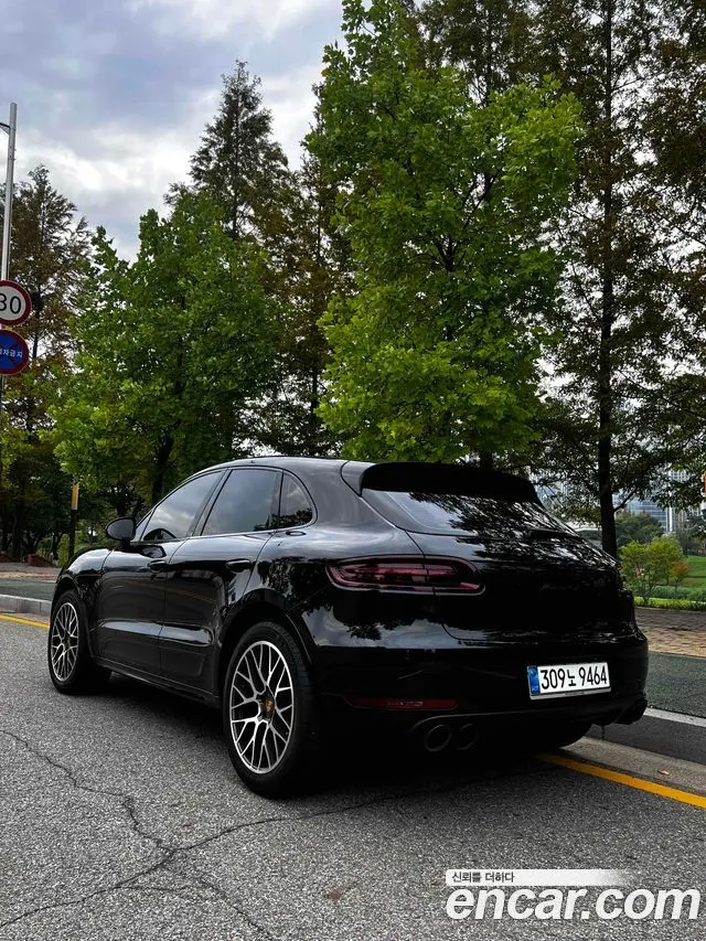 PORSCHE MACAN 2017 — 94 000 км, чёрный, Корея — под ключ — фото 2