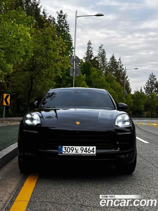 PORSCHE MACAN 2017 — 94 000 км, чёрный, Корея — под ключ — фото 3