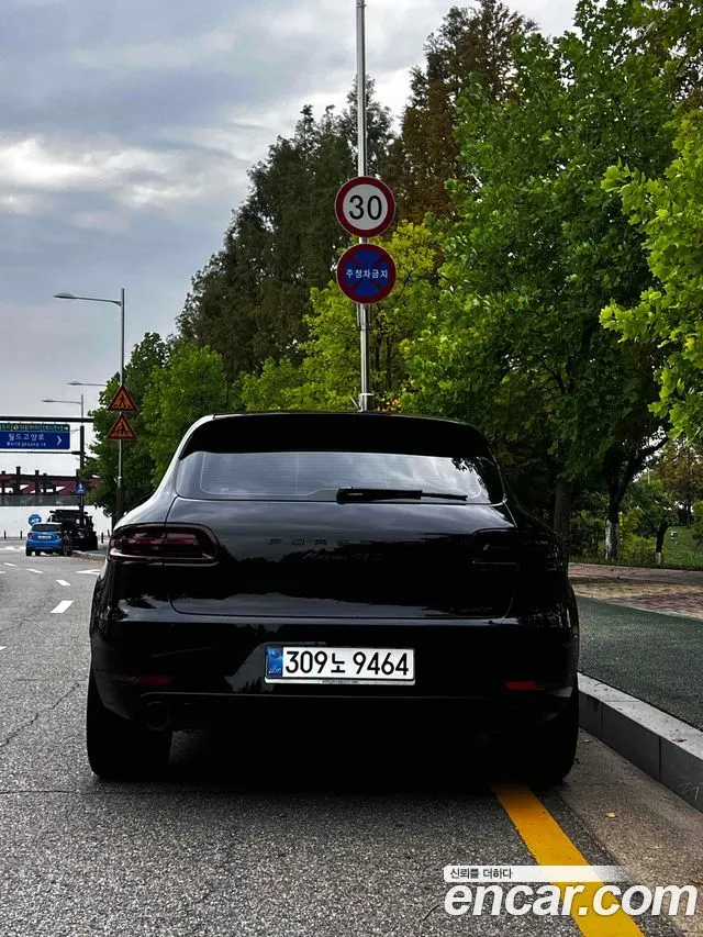 PORSCHE MACAN 2017 — 94 000 км, чёрный, Корея — под ключ — фото 4