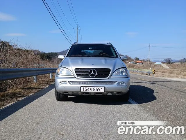 MERCEDES-BENZ M-CLASS W163 2002 — 220 000 км, светло-серебристый, Корея — под ключ — фото 2