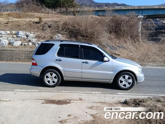 MERCEDES-BENZ M-CLASS W163 2002 — 220 000 км, светло-серебристый, Корея — под ключ — фото 7